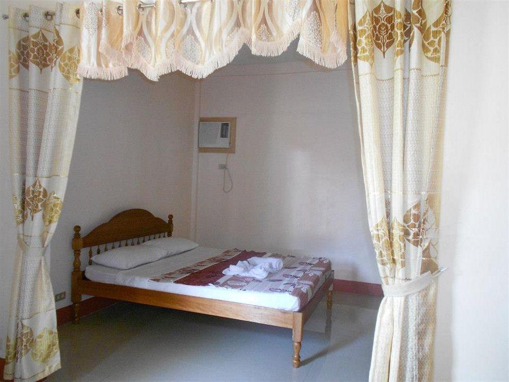 เทียแมร์เกสท์เฮาส์ Hotel Puerto Princesa ภายนอก รูปภาพ