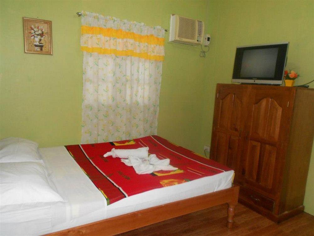 เทียแมร์เกสท์เฮาส์ Hotel Puerto Princesa ภายนอก รูปภาพ